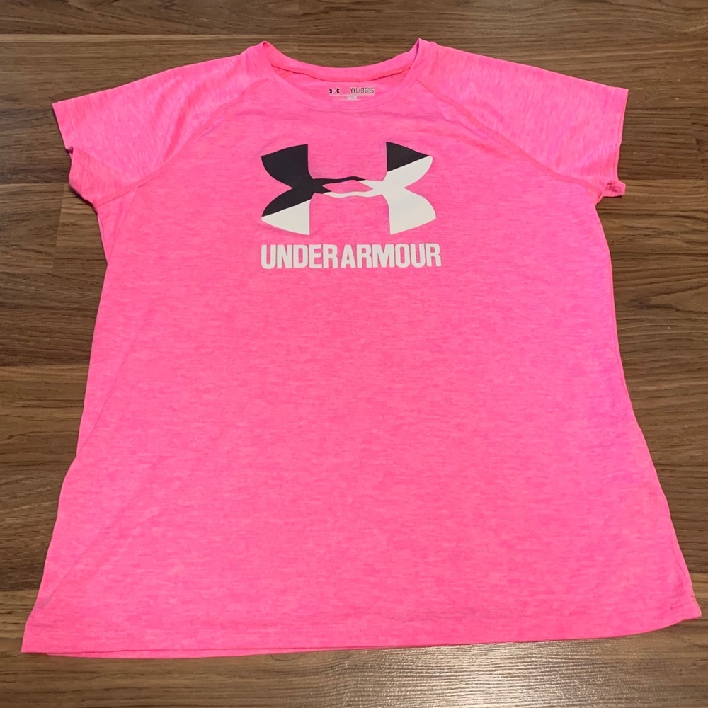 Under Armour loose tee-shirt